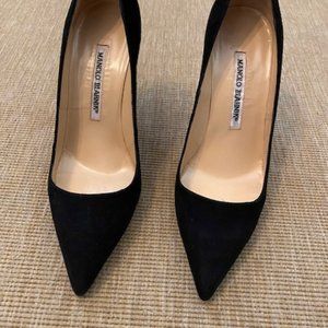 Manolo Blahnik pump